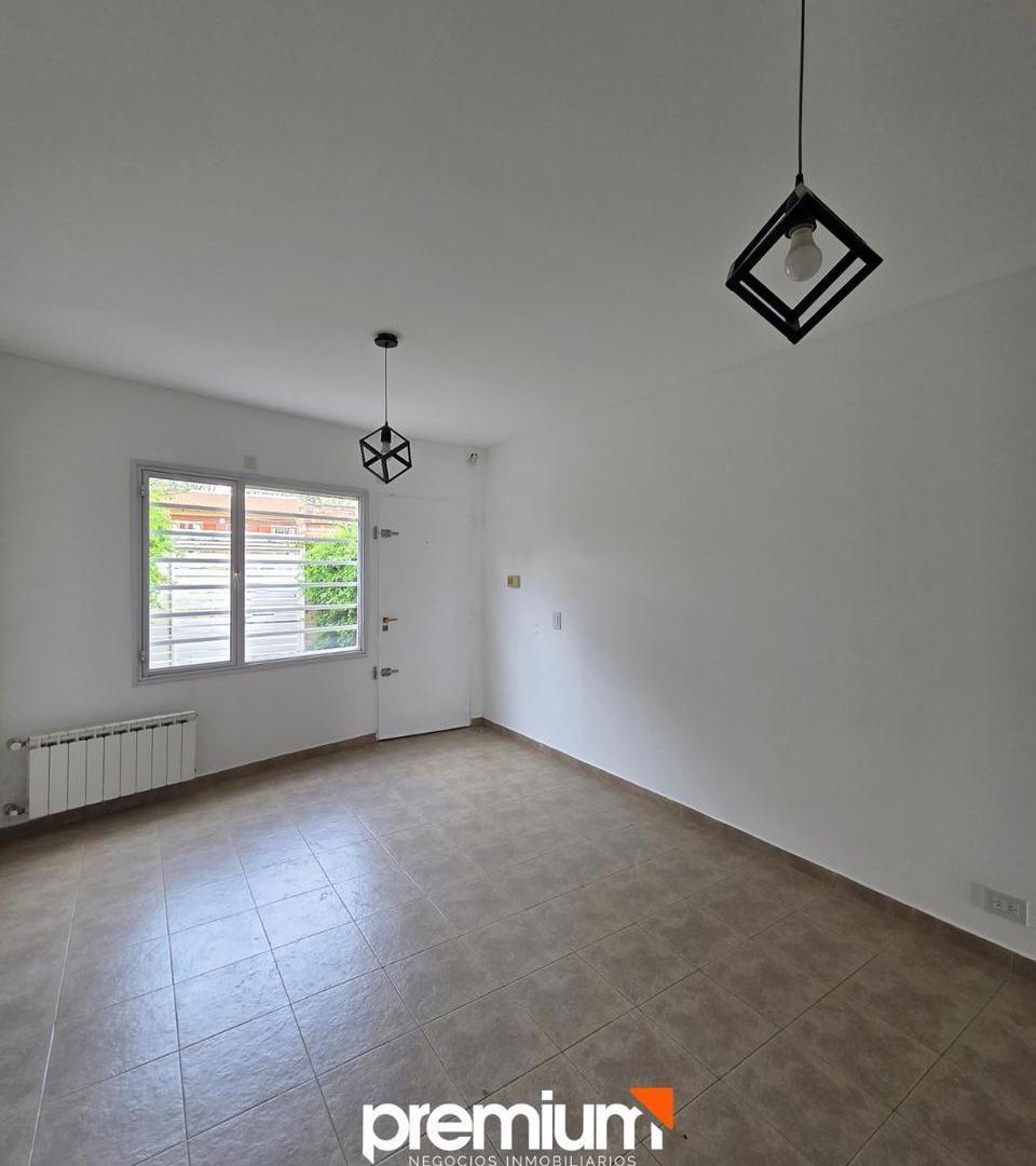 Foto de Venta - Duplex 2 Dormitorios con patio y parrilla - Amaranto Suarez, imagen 2