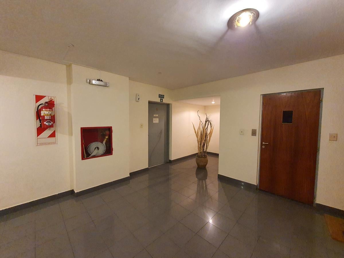 Foto de VENTA Departamento 3 dormitorios con 2 cocheras - Santa Fe 645 - CENTRO, imagen 4