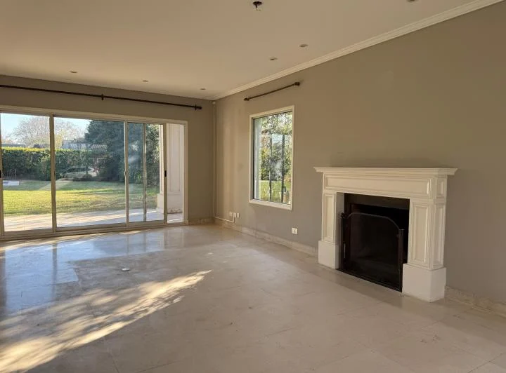 Casa en alquiler y/o venta en San Jorge Village. Muy lindo lote. 5