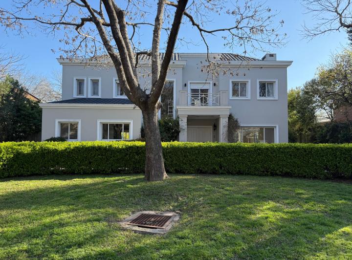Casa en alquiler y/o venta en San Jorge Village. Muy lindo lote. 1