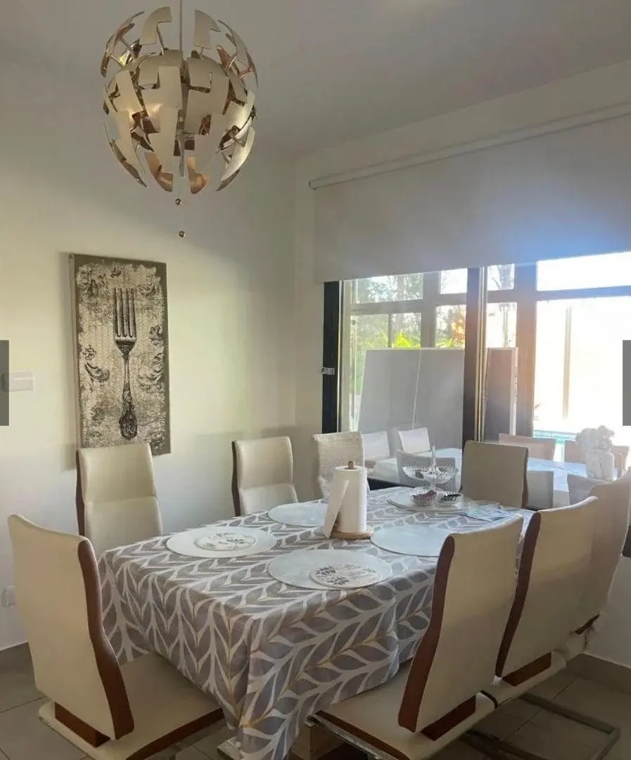 Casa en Alquiler Santa María de los Olivos. Impecable! 8