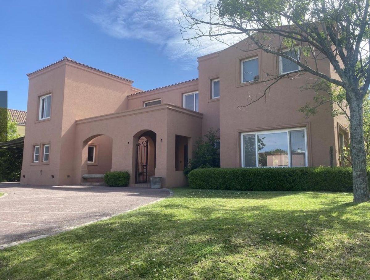 Foto de Casa en Venta en Barrio Cerrado Talar del Lago 1. Divina! Luminosa y, imagen 2