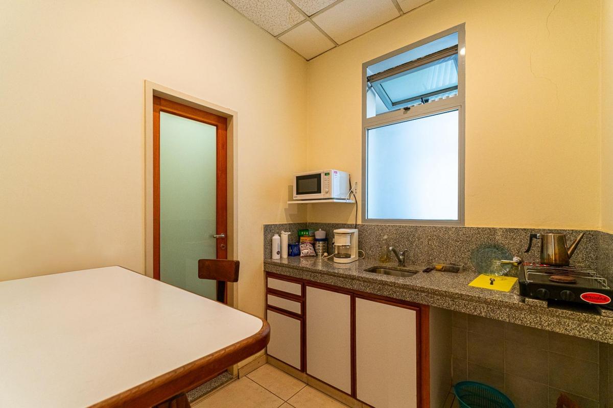 Galpon en Venta y Oficinas 3