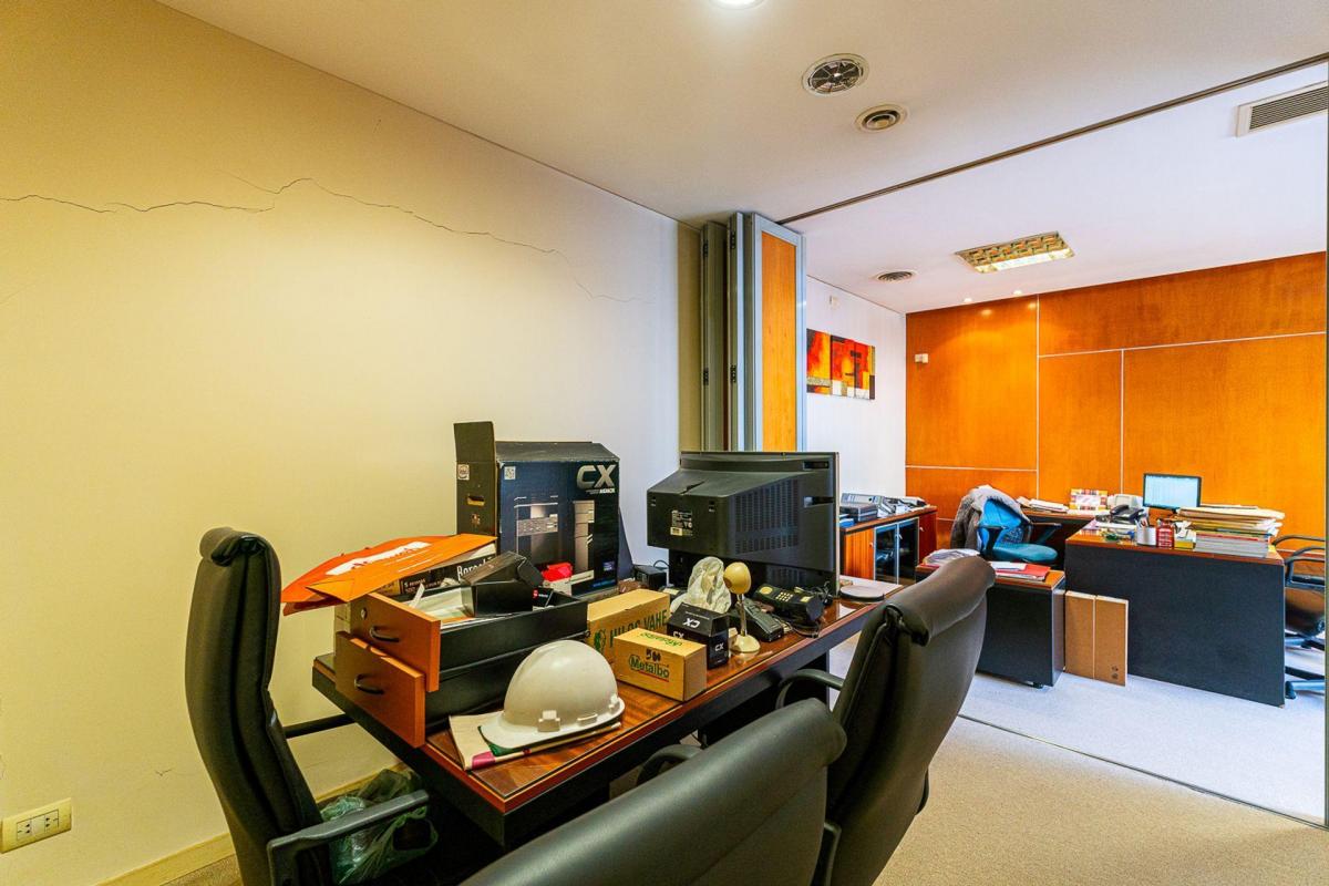 Galpon en Venta y Oficinas 2