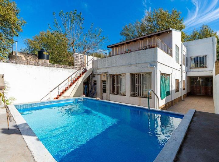 CASA EN VENTA EN GRANADERO  BAIGORRIA CENTRO 3