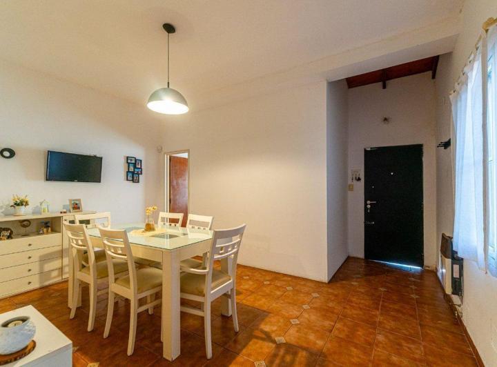 VENTA CASA 3 DORMITORIOS BAIGORRIA JARDIN COCHERA 4