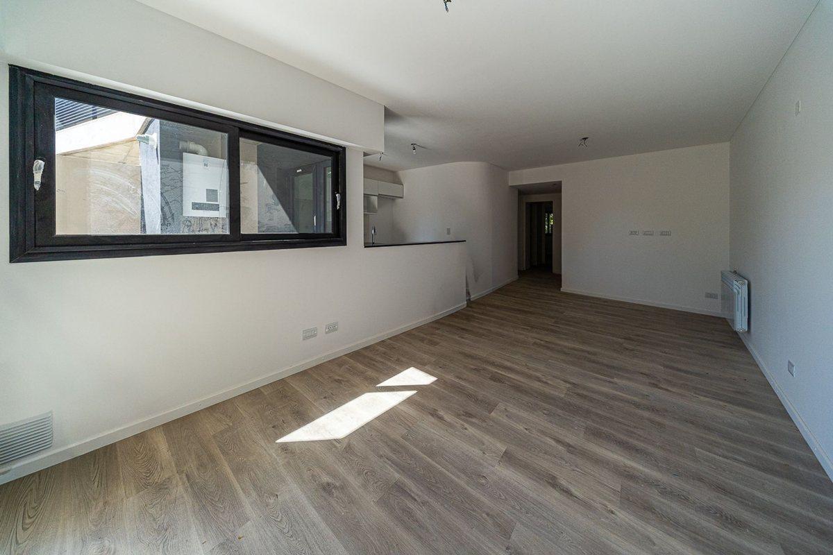 DEPARTAMENTO EN VENTA 2 DORMITORIOS Y COCHERA