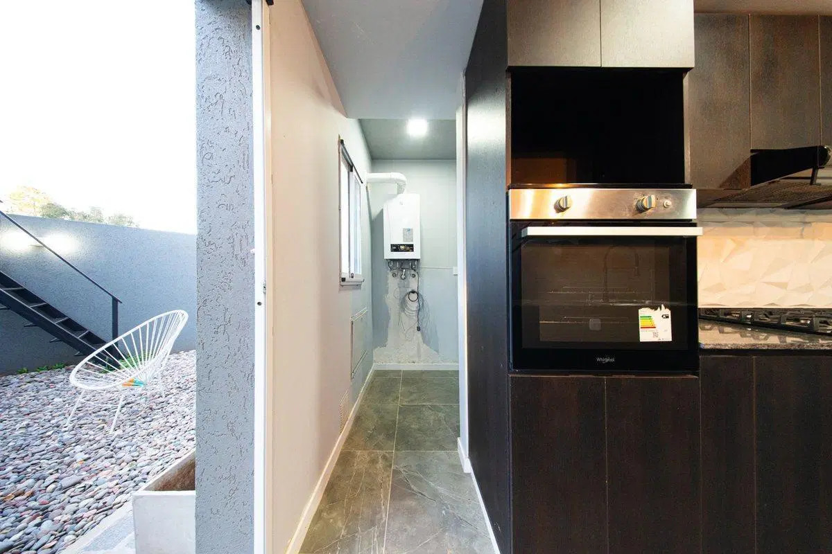 CASA EN VENTA TRES DORMITORIOS APTA CRÉDITO 2