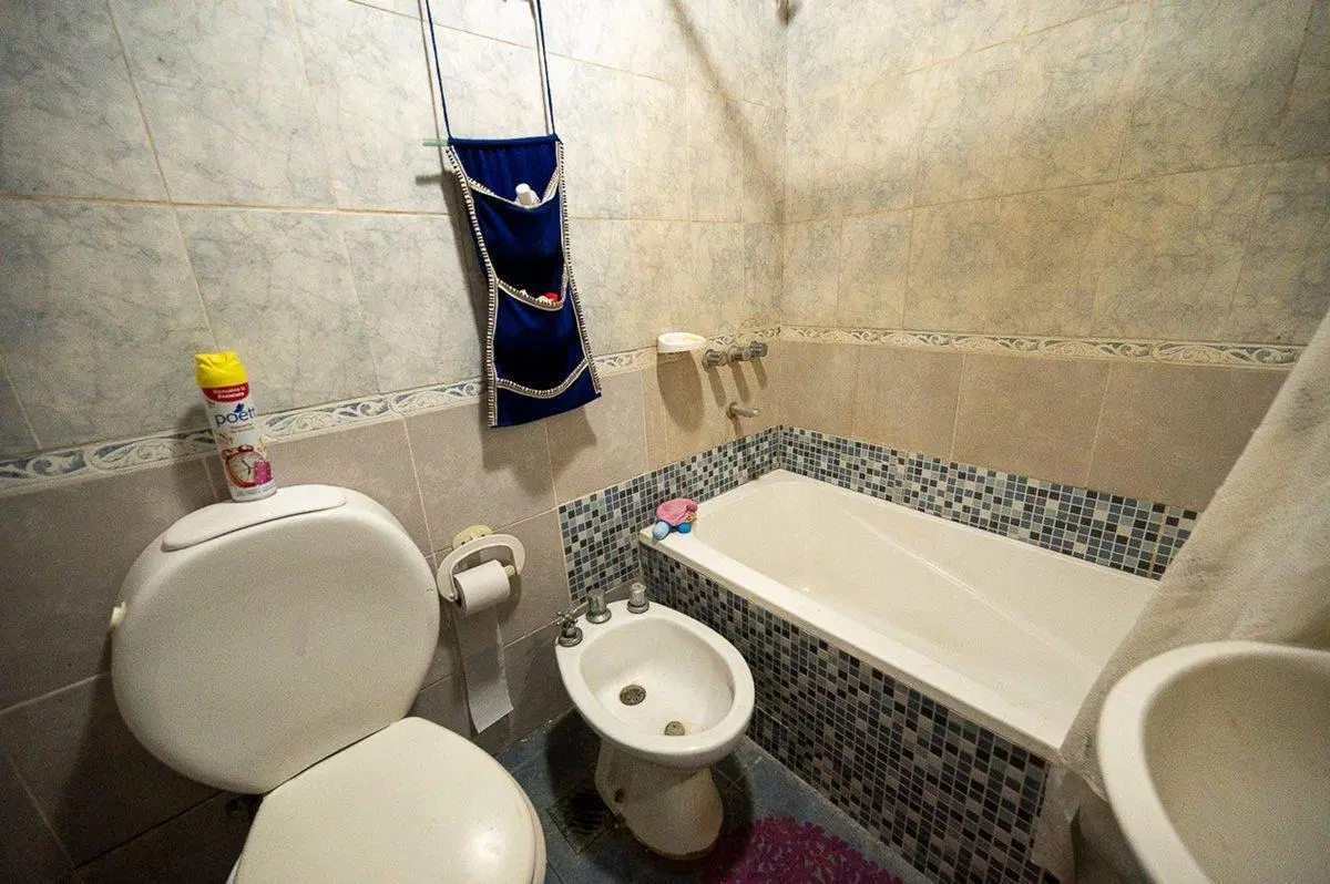 CASA EN VENTA 3 DORMITORIOS EN FUNES CON PILETA 3