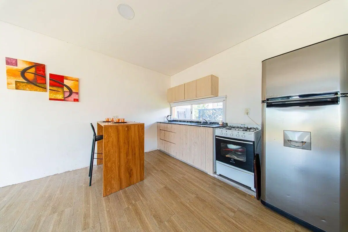 CASA EN VENTA PIÑERO DOS DORMITORIOS CON PILETA 3
