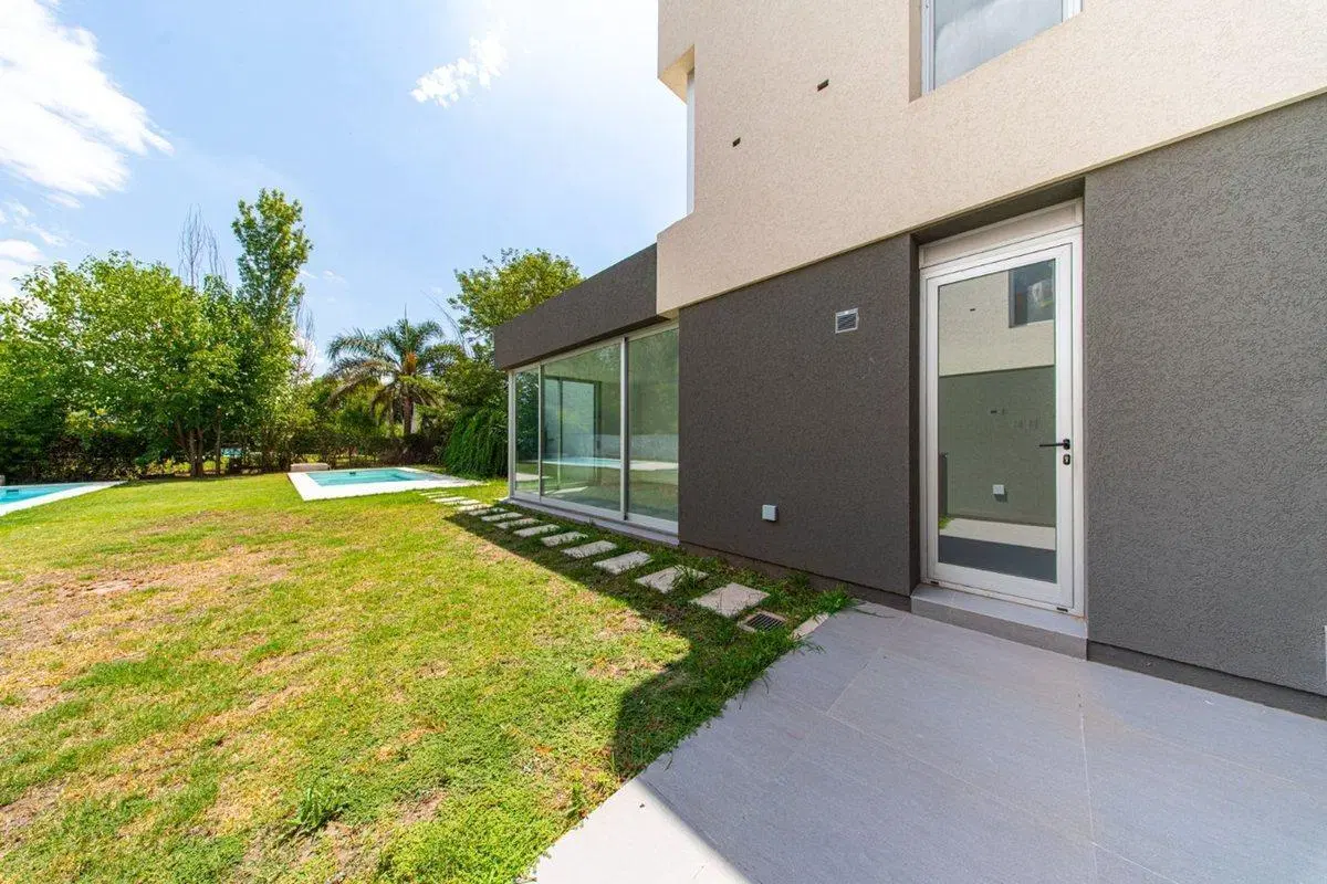 Casa en Venta 3 dormitorios Aldea Pileta 5