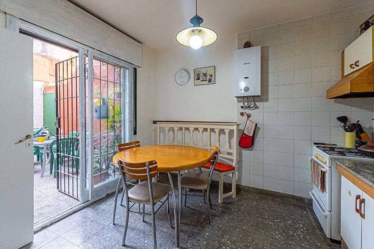 Casa en venta 2 dormitorios + Comodin 5