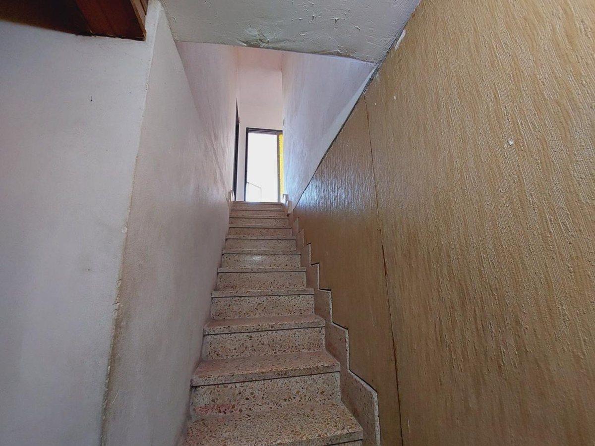 Venta dos casas mas local comercial Azcuénaga