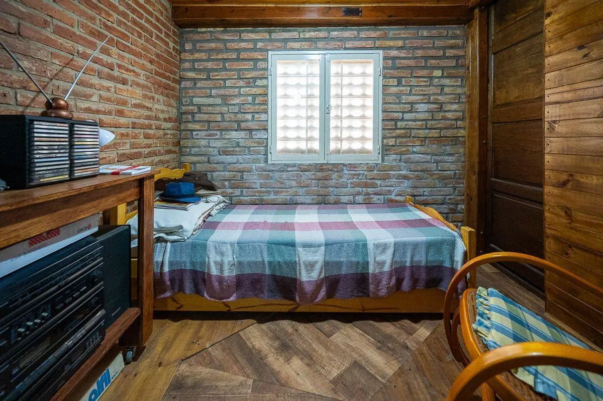 CASA EN VENTA EN OLIVEROS QUINCHO PILETA PARRILLA 3