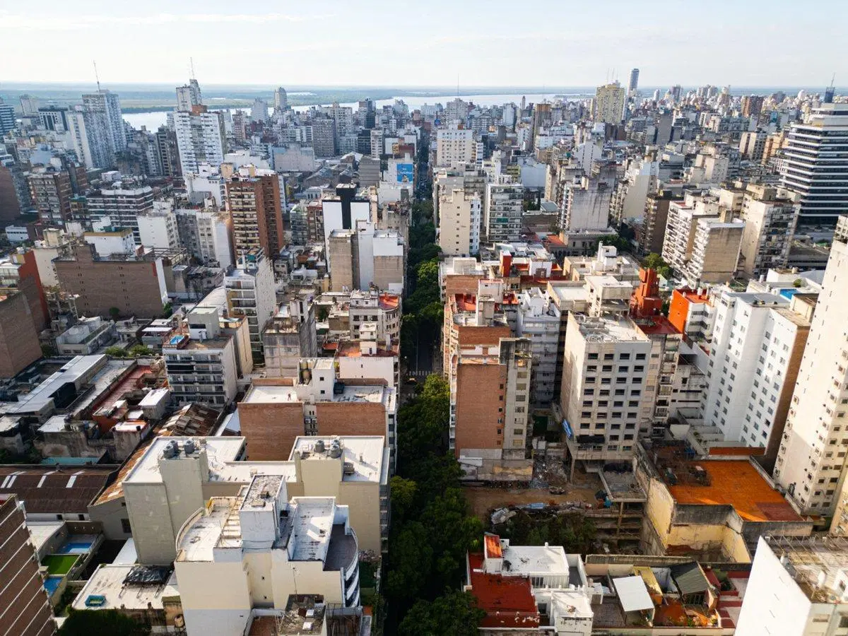 LOTE EN VENTA DE 315 M2 PB+8 5