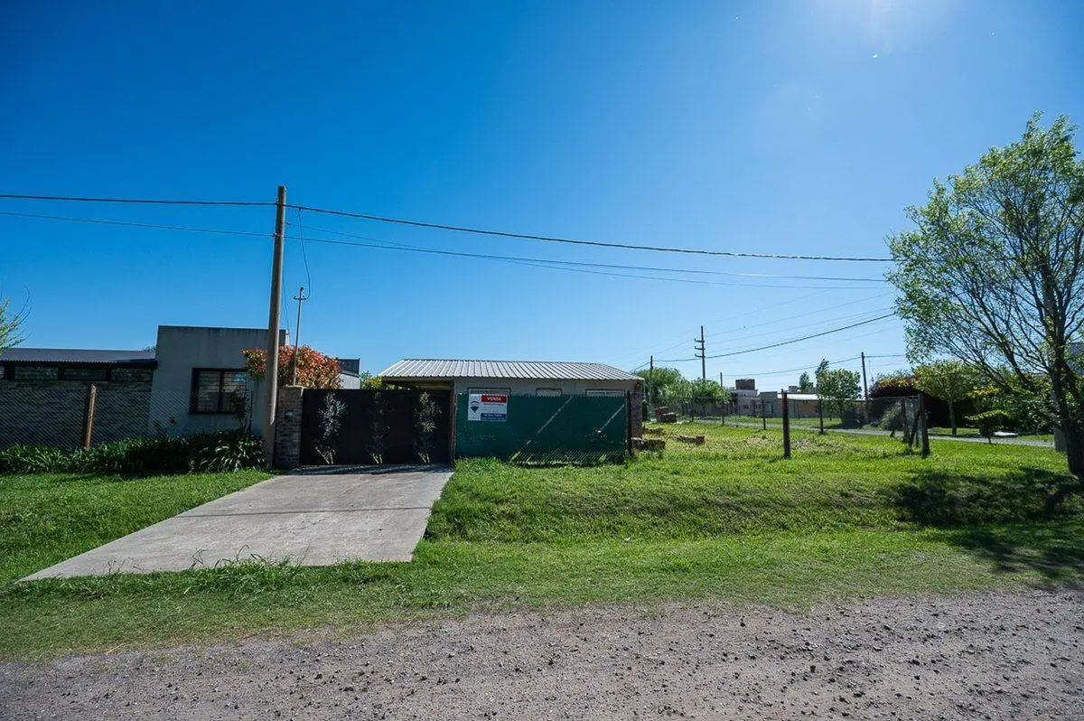 VENTA CASA A TERMINAR 3 DORMITORIOS FUNES 2
