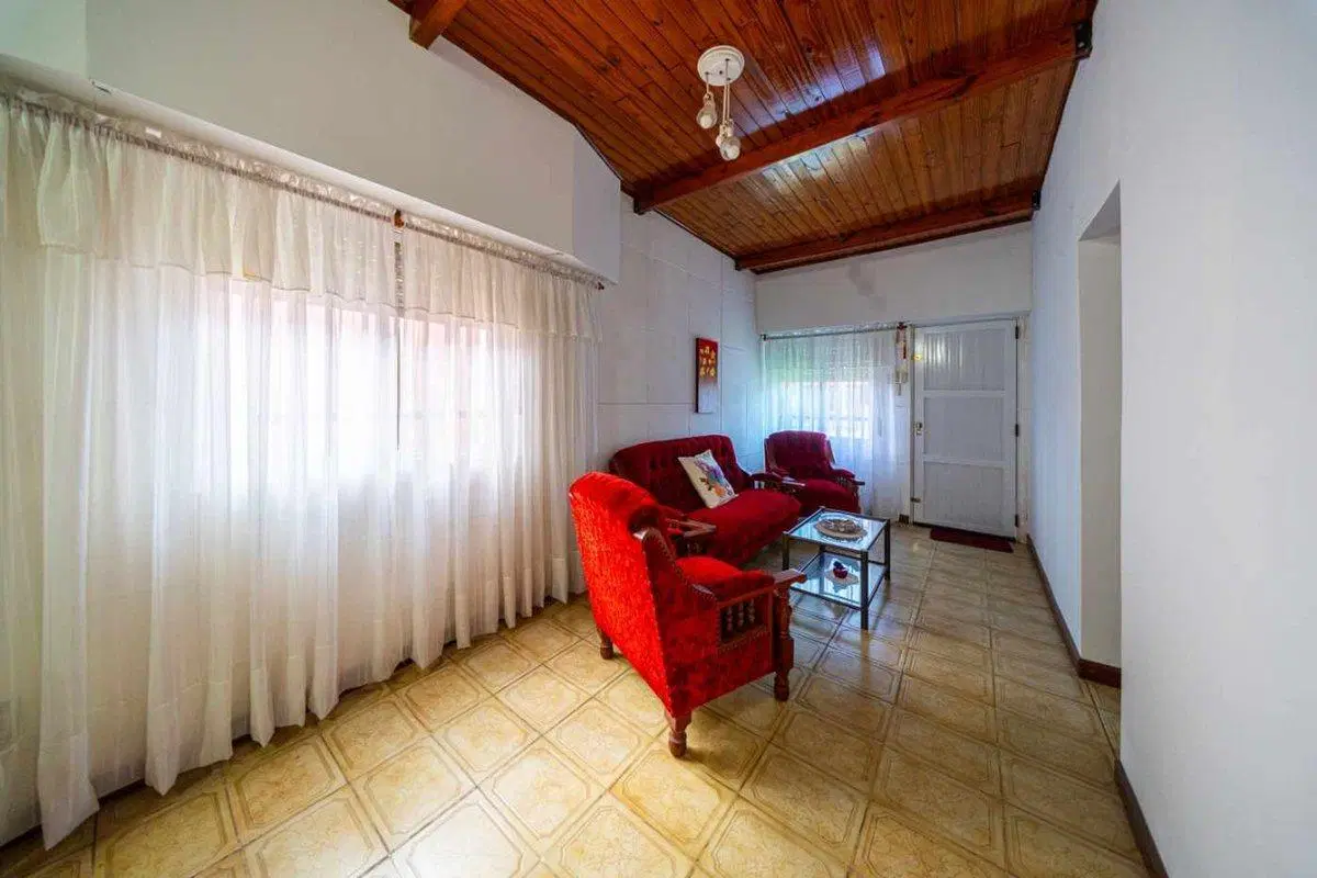 CASA EN VENTA V GOBERNADOR GÁLVEZ TRES DORMITORIOS 2