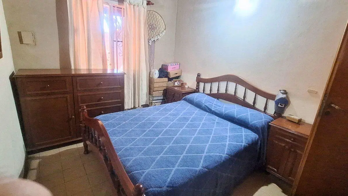 CASA EN VENTA EN GDRO. BAIGORRIA 3 DORMITORIOS 5