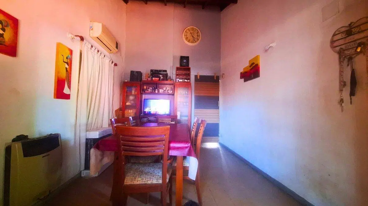 CASA EN VENTA EN GDRO. BAIGORRIA 3 DORMITORIOS 2