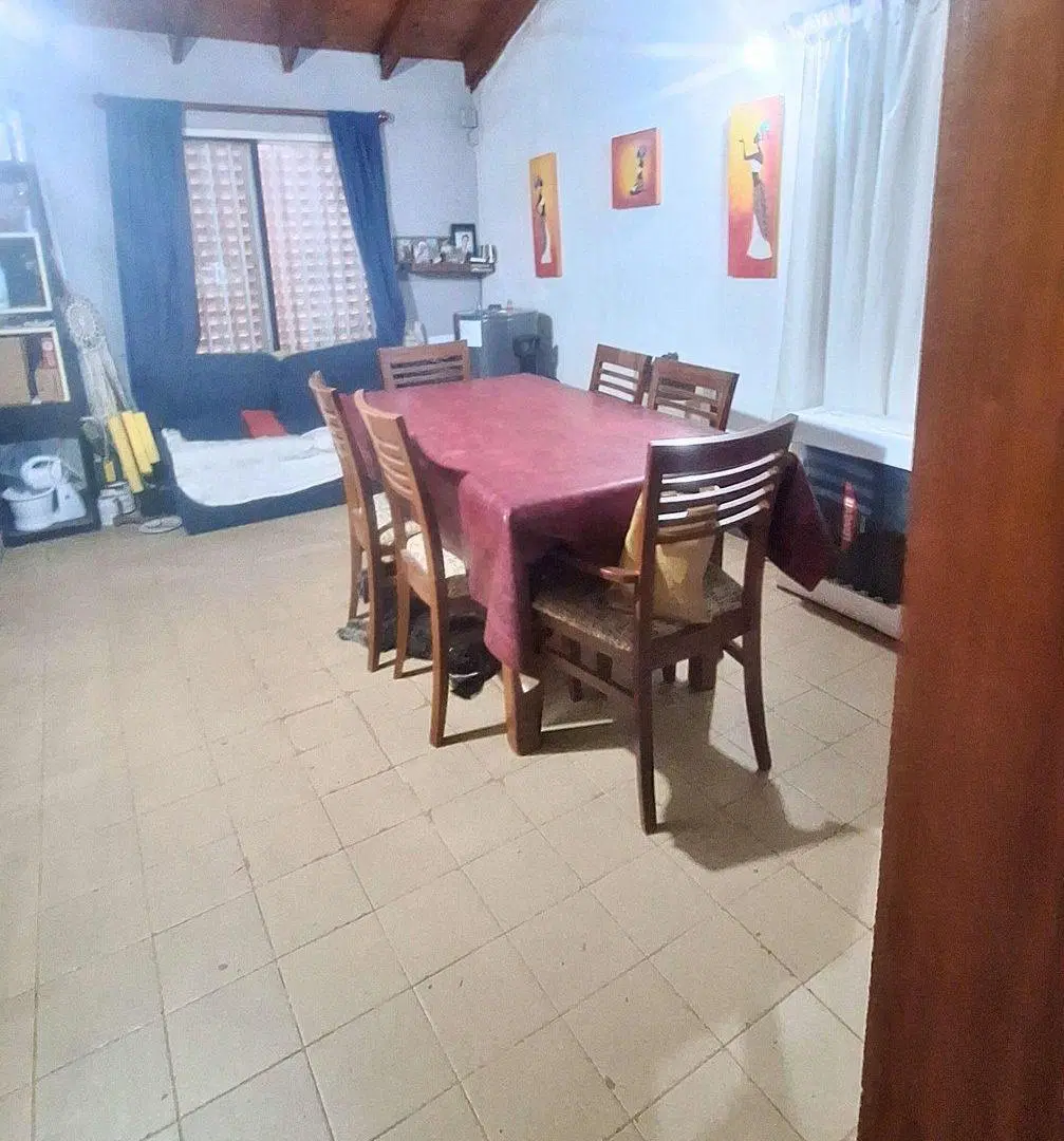 CASA EN VENTA EN GDRO. BAIGORRIA 3 DORMITORIOS 3