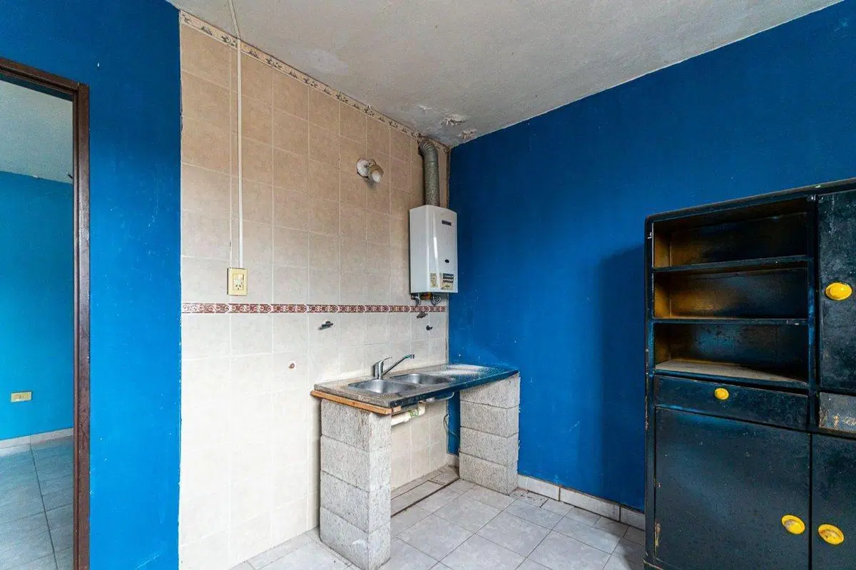 LOCAL COMERCIAL Y DEPÓSITO EN VENTA EN FISHERTON 5