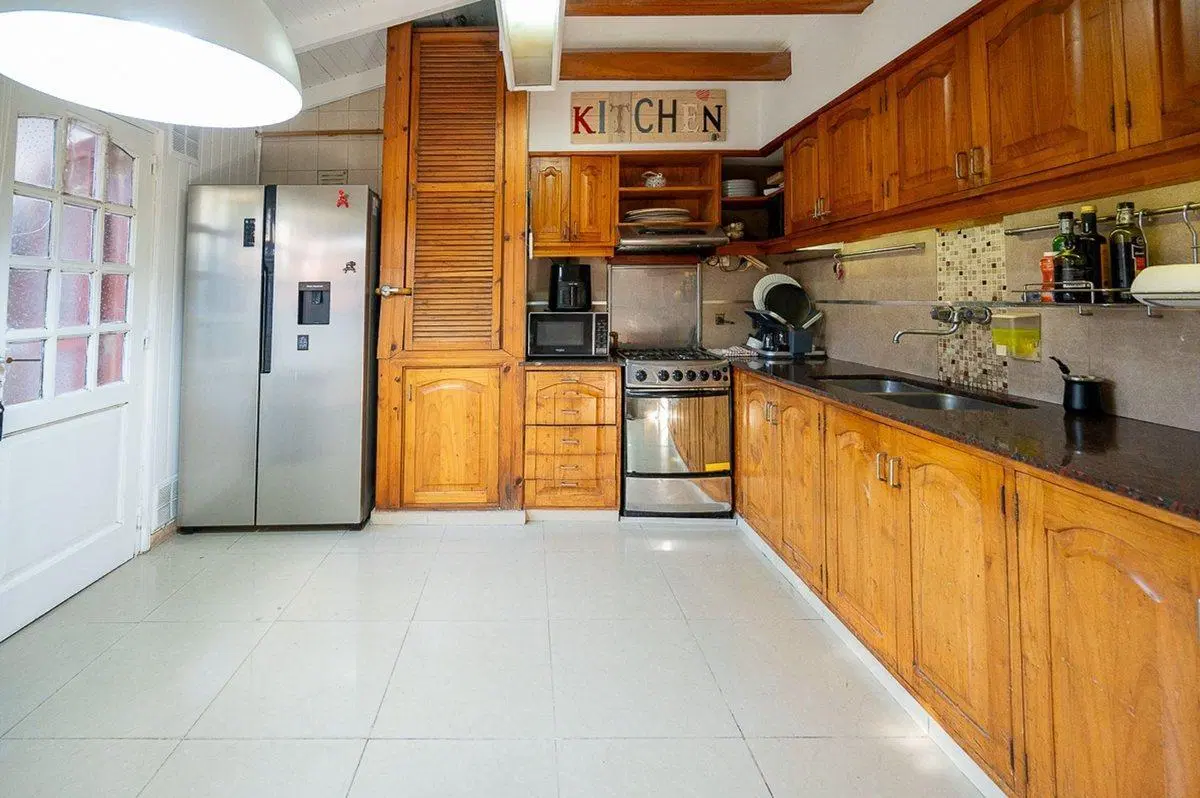 CASA EN VENTA FISHERTON 3 DORM PLAYROOM  Y GARAGE 5
