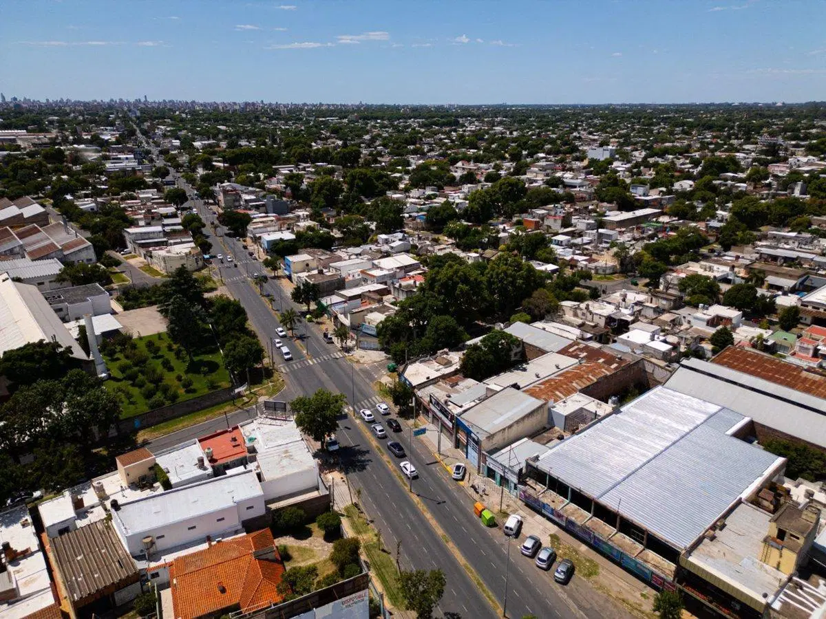TERRENO EN VENTA LOCALES Y CASA EN BARRIO BELGRANO 2