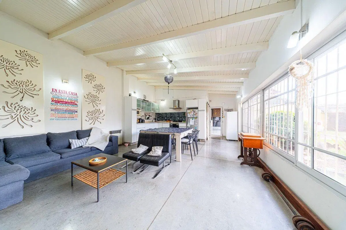 CASA EN VENTA CUATRO DORMITORIOS APTA CRÉDITO 4