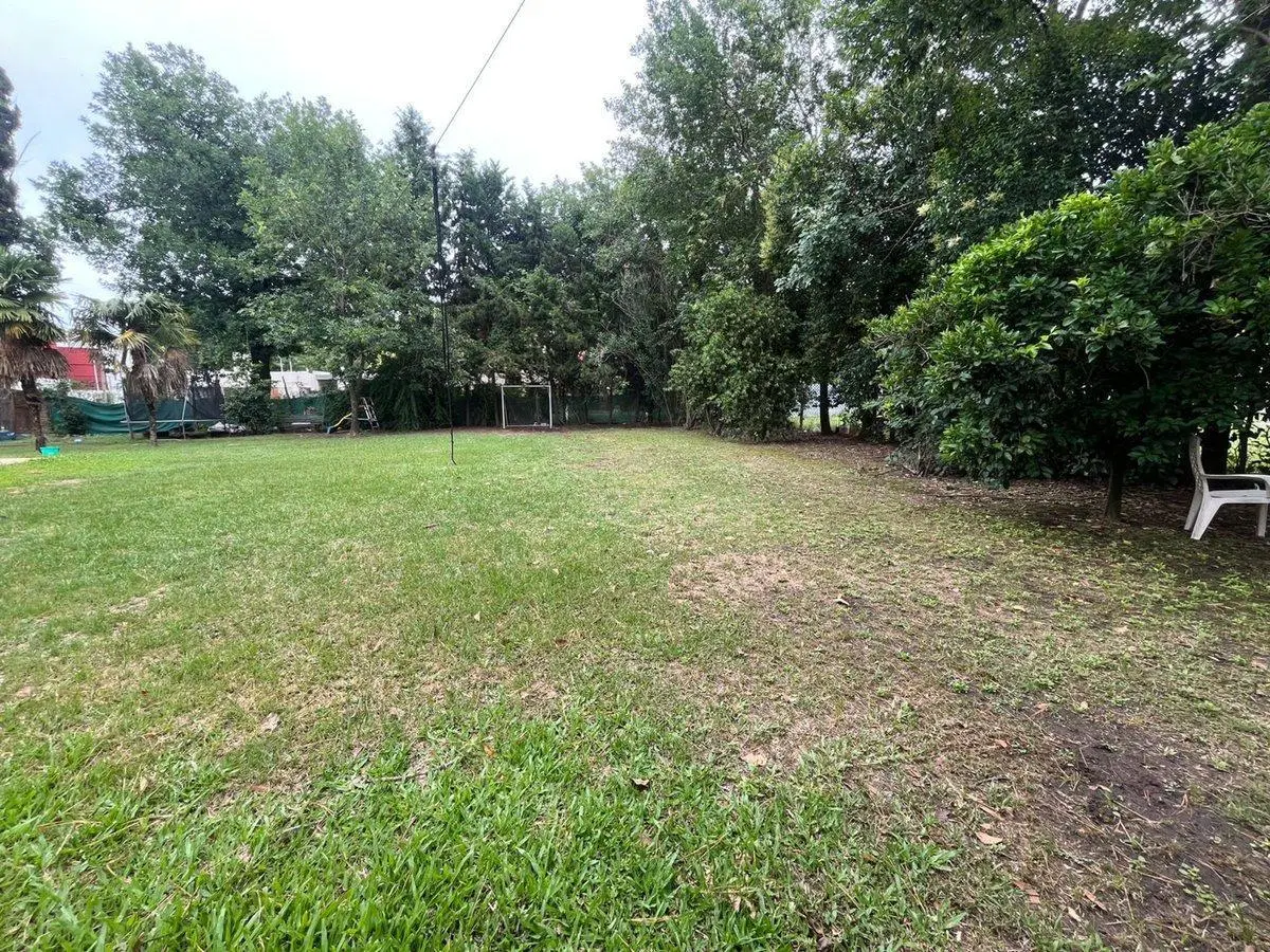 Lote en venta Funes 5