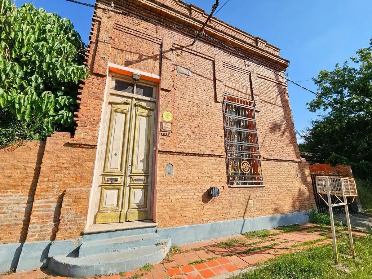 CASA EN VENTA EN VILLA CONSTITUCIÓN JARDIN 4 DORMI 2