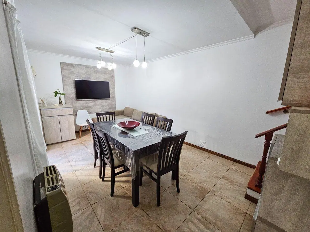 CASA EN VENTA EN VILLA CONSTITUCIÓN APTA CRÉDITO 3