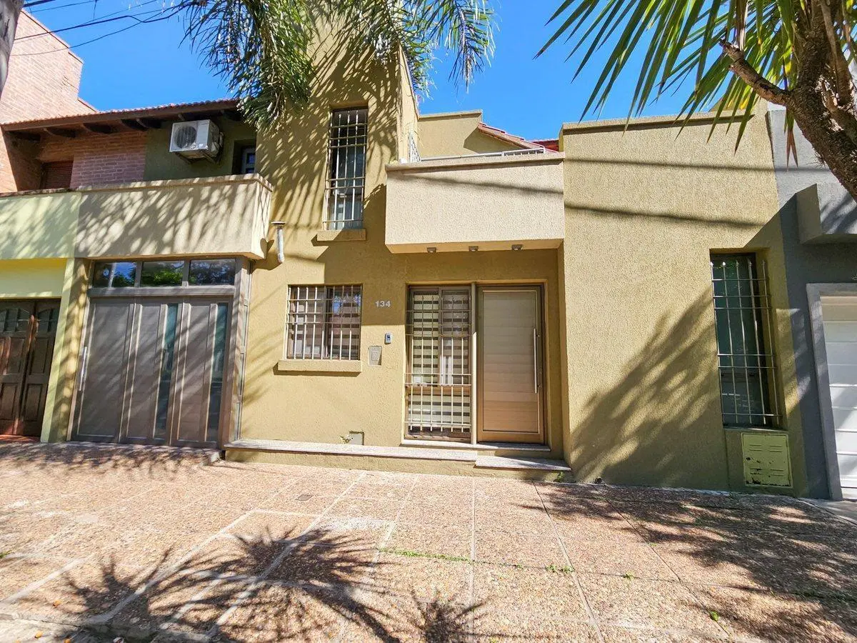 CASA EN VENTA EN VILLA CONSTITUCIÓN APTA CRÉDITO 4