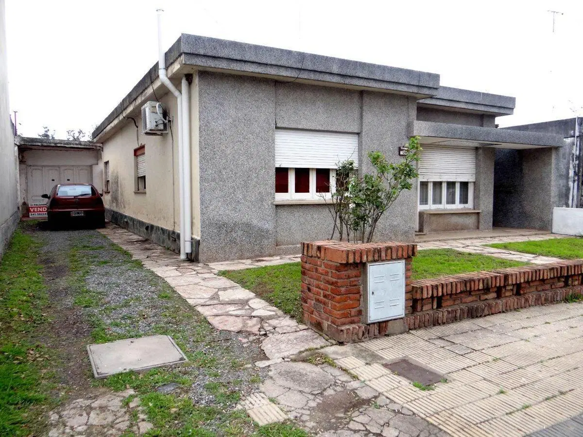 CASA EN VENTA 3 DORMITORIOS EN CARCARAÑA 4