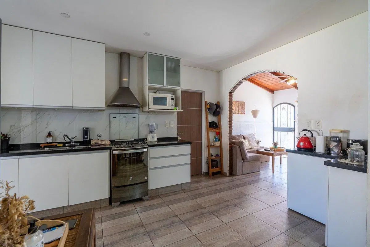 CASA EN VENTA FISHERTON 3 DORMITORIOS CON PILETA 2