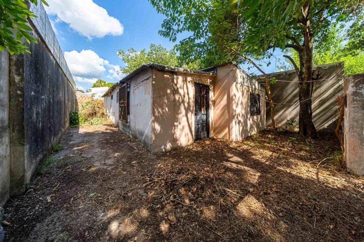 LOTE CASA A RECICLAR EN VENTA BAIGORRIA RIO 3