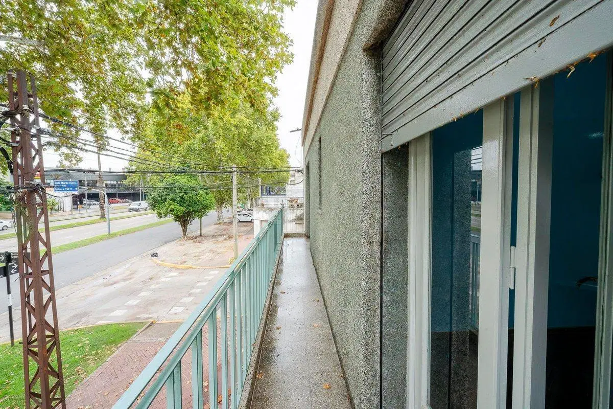 ESQUINA EN VENTA EN LA FLORIDA BV. RONDEAU AL 4200 5