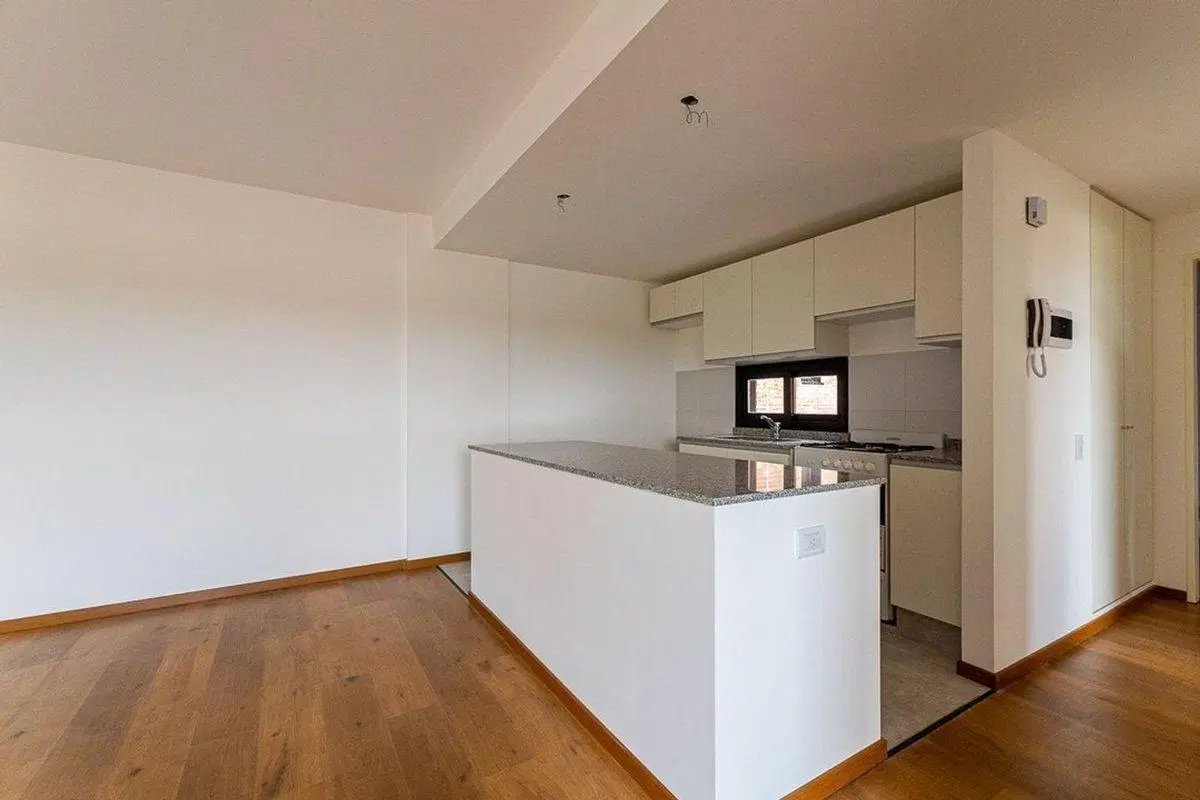 VENTA DEPARTAMENTO 1 DORMITORIO CON COCHERA BAUEN 2