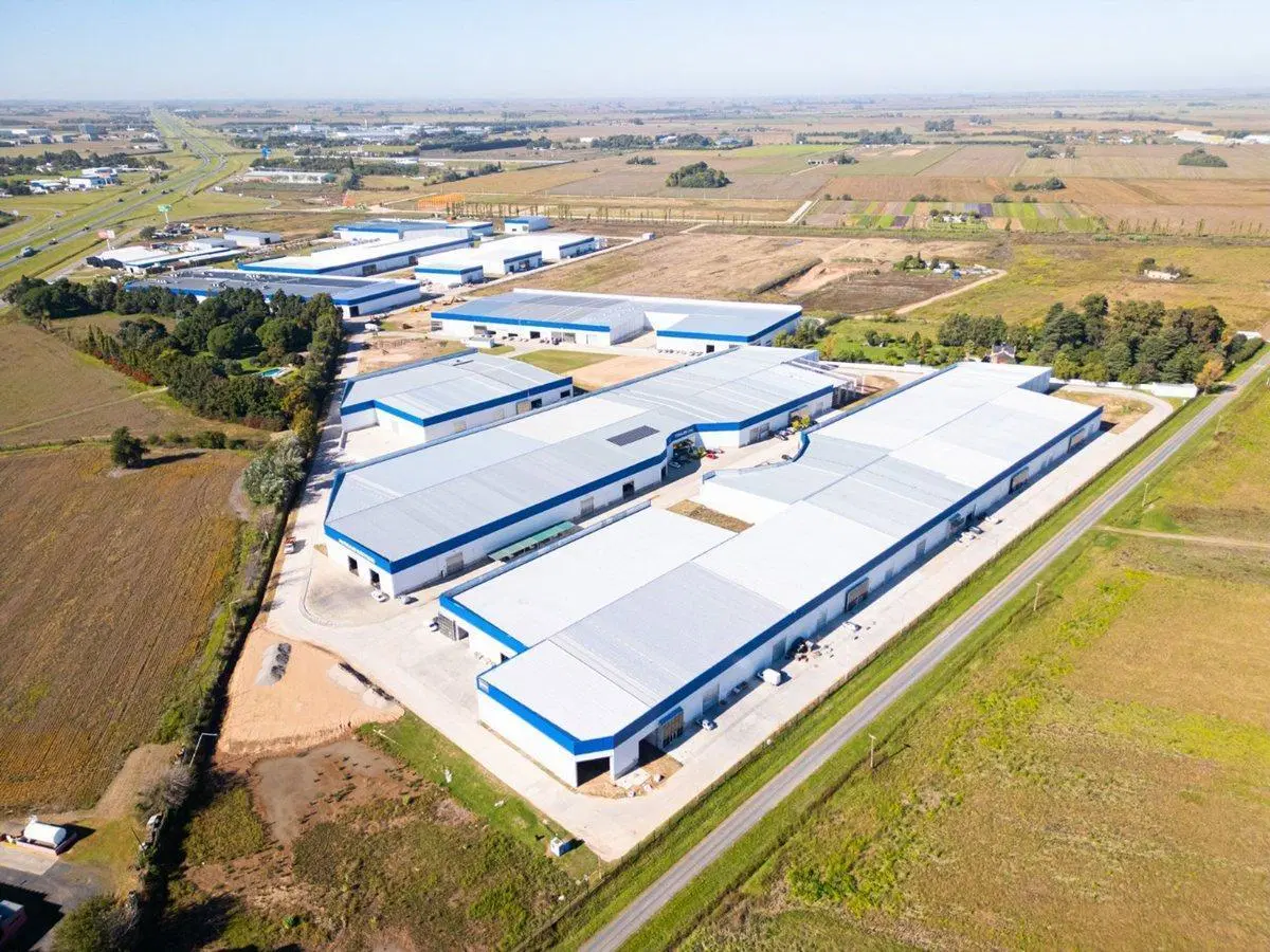 Alquiler Galpón 867m2 en Parque Micro Industrial 3