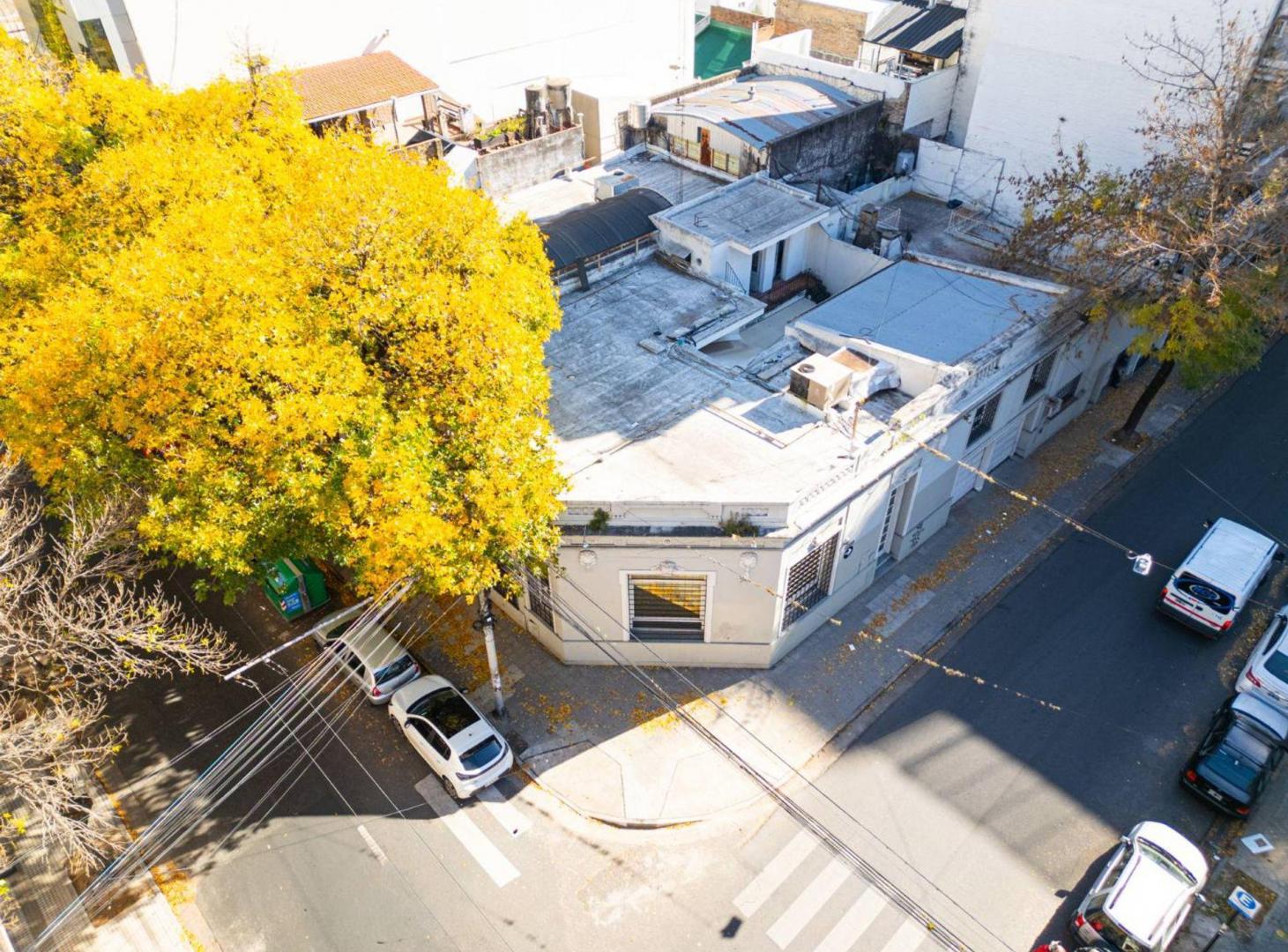 TERRENO EN VENTA EN BARRIO MARTIN ESQUINA