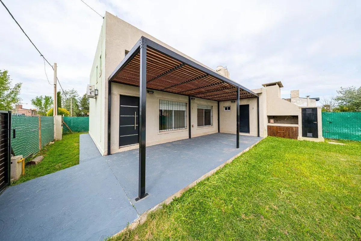Casa en venta 2 dormitorios con pileta 3