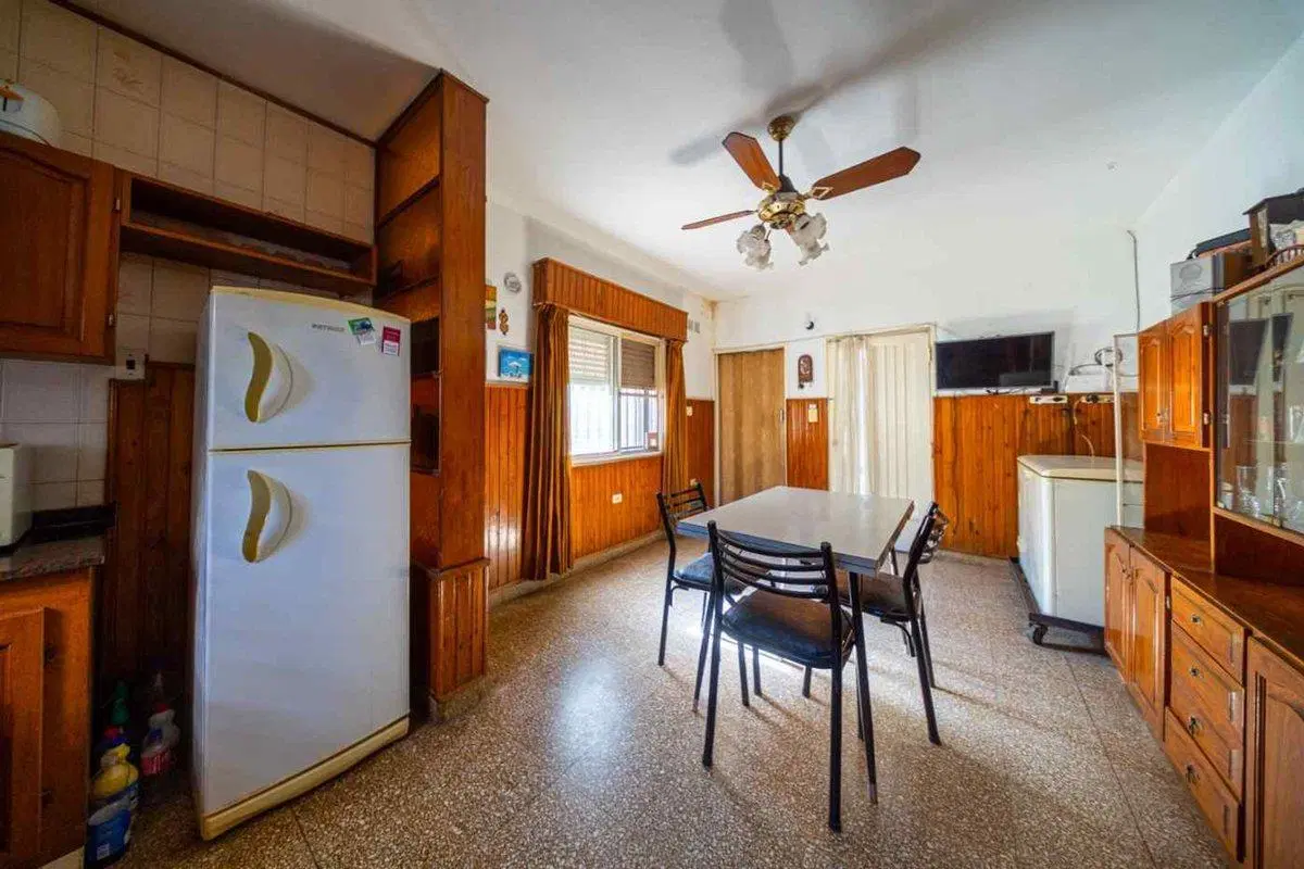 CASA VENTA 2 DOMITORIOS COCHERA EMPLAME  GRANEROS 5