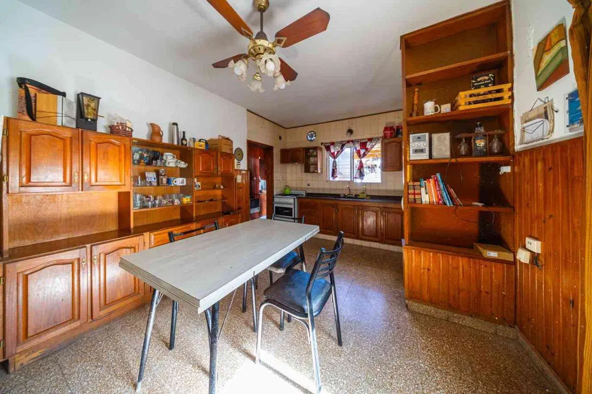 CASA VENTA 2 DOMITORIOS COCHERA EMPLAME  GRANEROS 4
