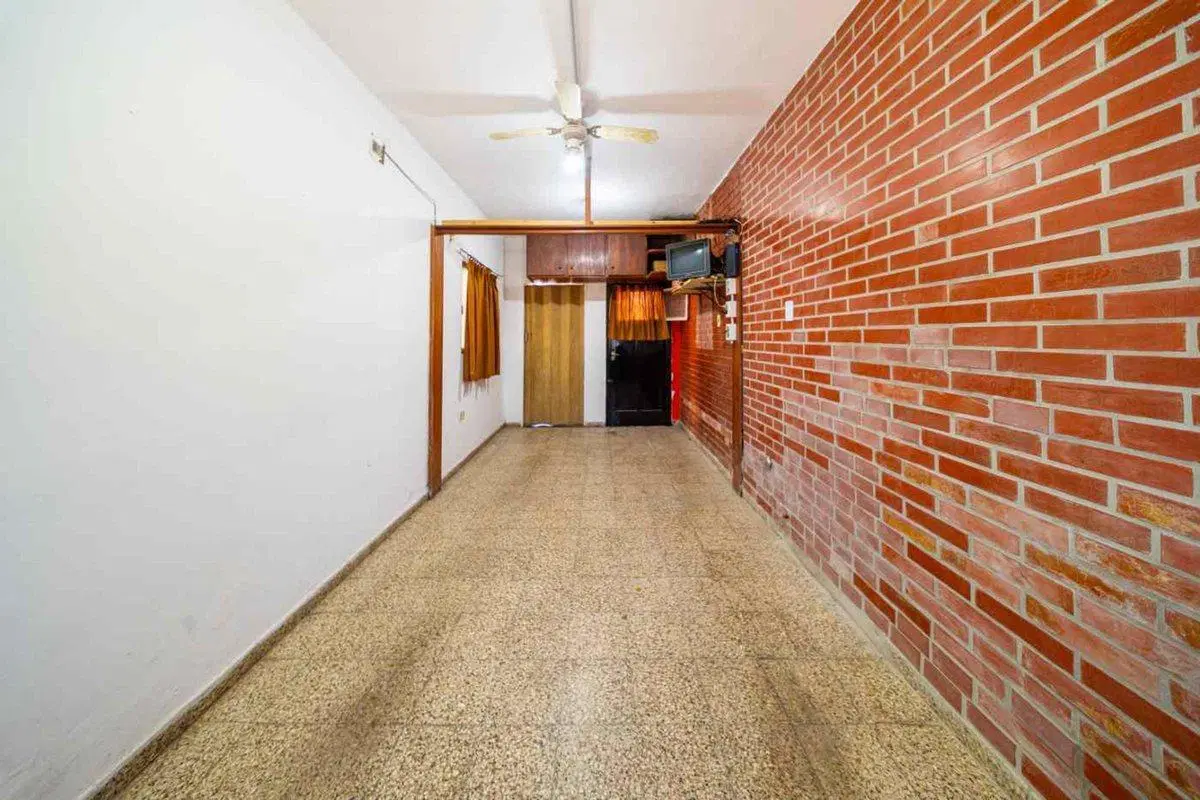 CASA VENTA 2 DOMITORIOS COCHERA EMPLAME  GRANEROS 3