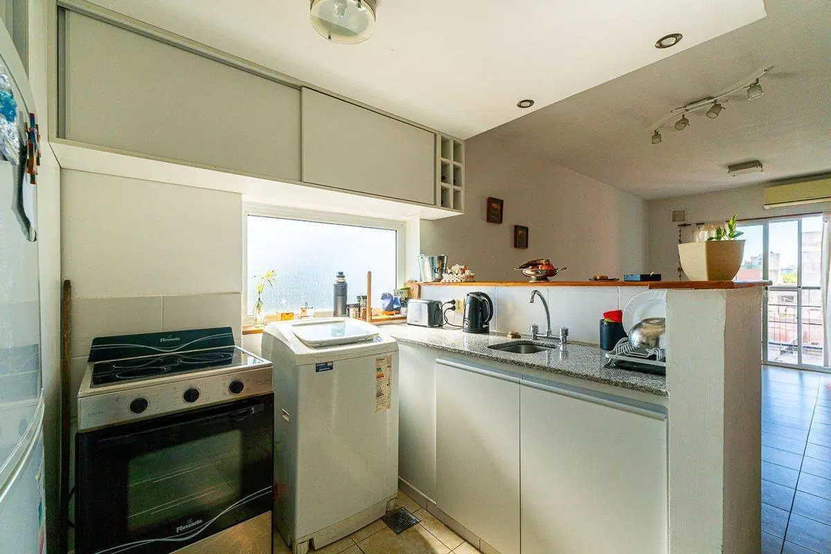 Venta departamento 1 dormitorio cochera Luis Agote 2