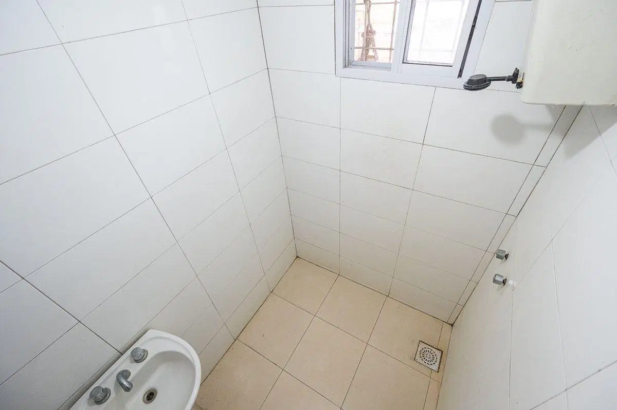 Casa en venta un domitorio con pileta La carolina 4