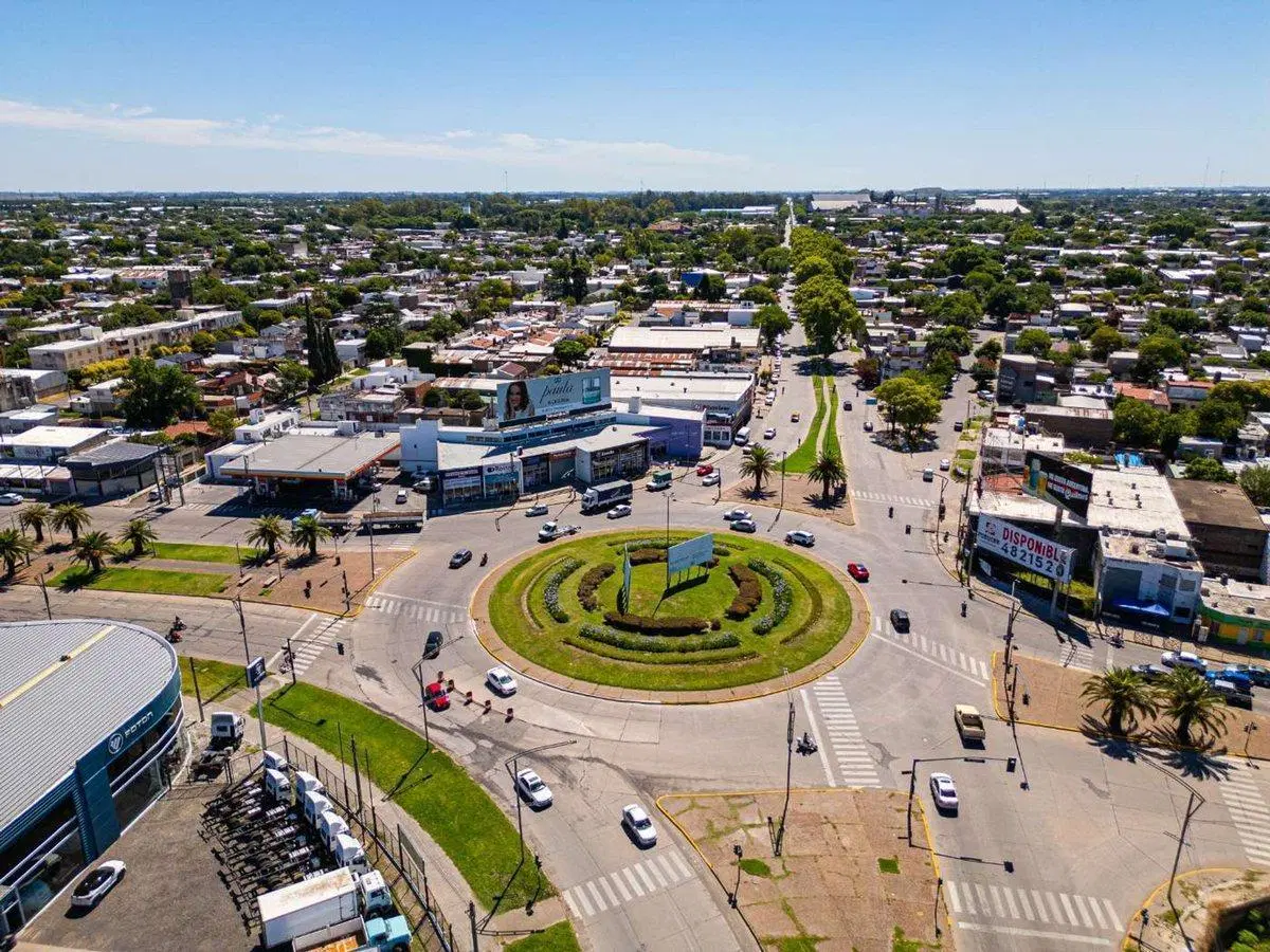 LOCAL VENTA PERMUTA BV OROÑO Y URIBURU ZONA SUR 2