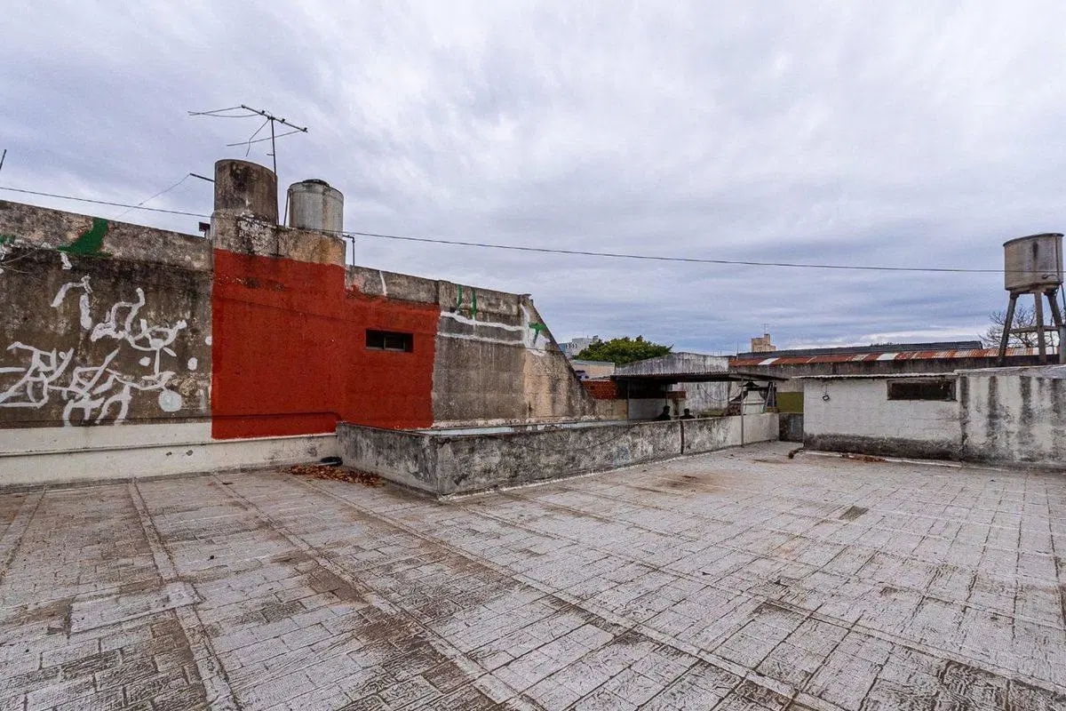 CASA/TERRENO EN VENTA A RECICLAR ESPAÑA HOSPITALES 4
