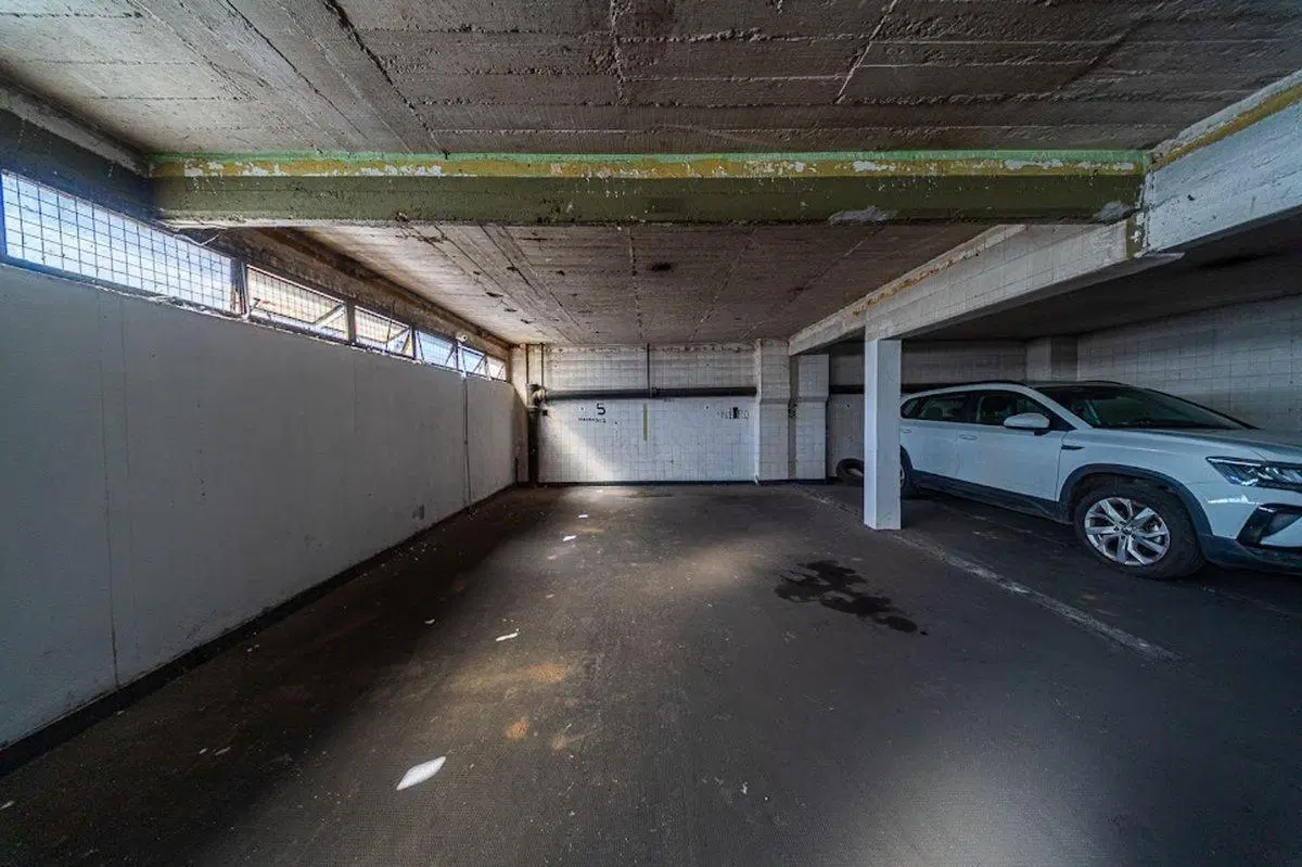 COCHERA EN VENTA ZONA CENTRO 5