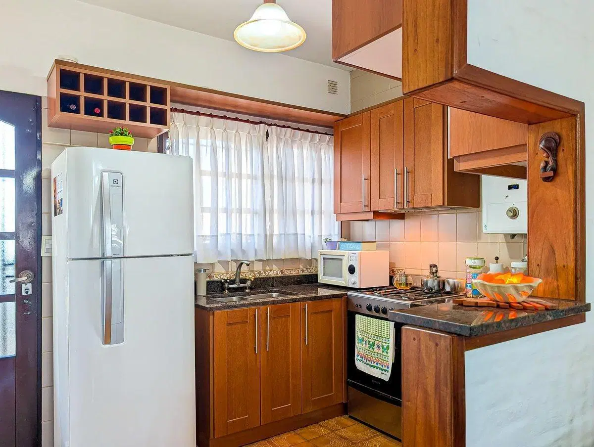 CASA EN VENTA P.A. 2 DORMITORIOS Y COCHERA 8