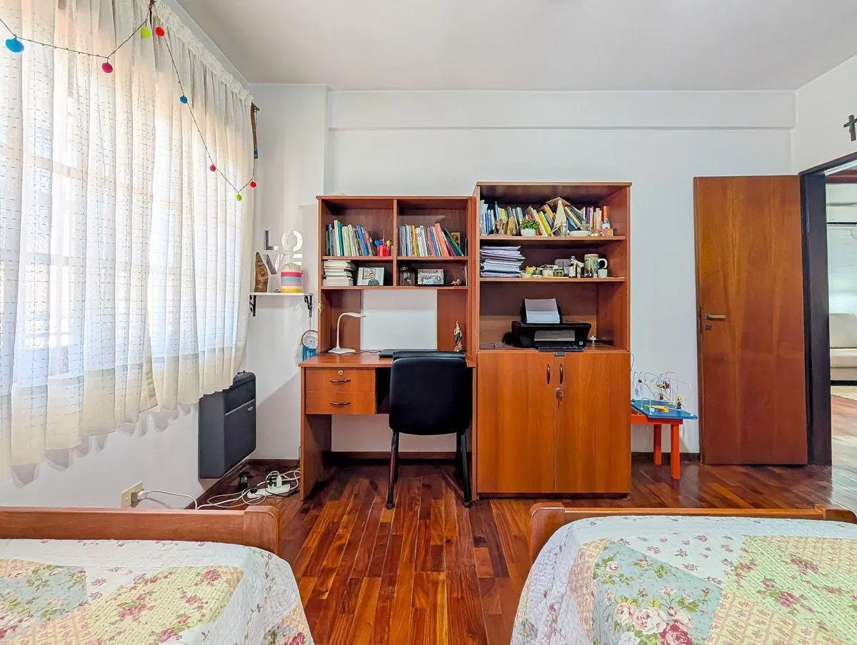 CASA EN VENTA P.A. 2 DORMITORIOS Y COCHERA 5